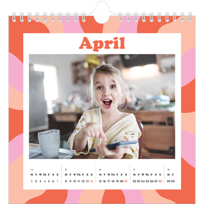 Square calendars  — Playing with pattern [April]