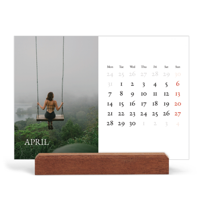 Easel Desk Calendar Landscape  — Simple serif [April]